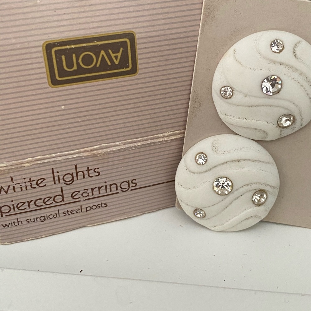 Vintage Avon white lights pierced earrings NOS